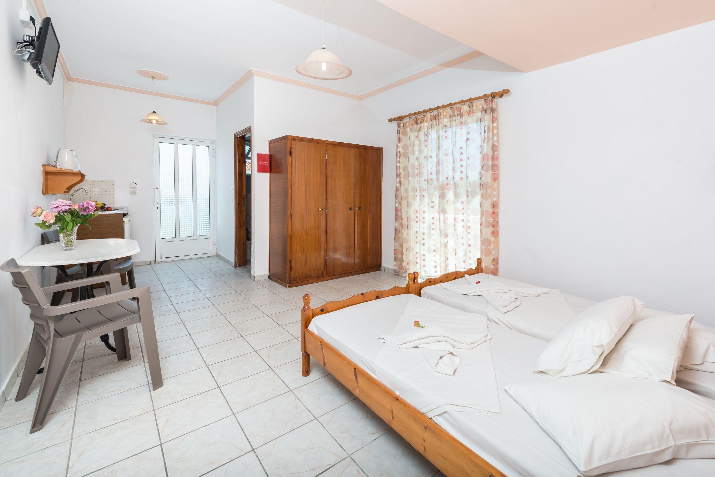 Athina Apartments Zakynthos Town Ngoại thất bức ảnh