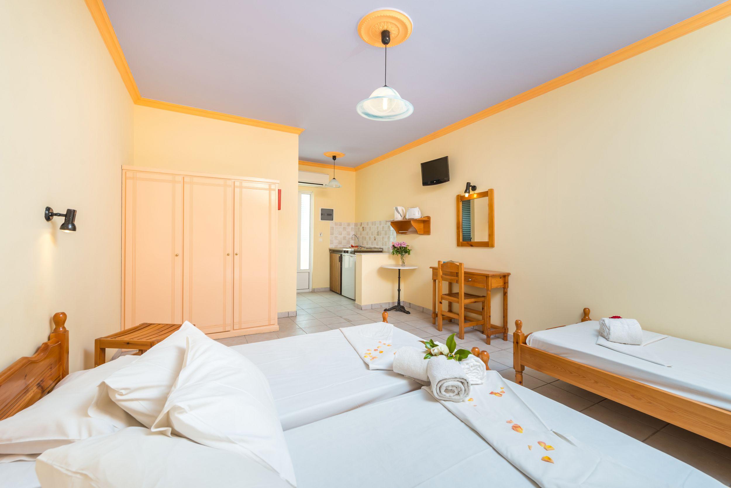 Athina Apartments Zakynthos Town Ngoại thất bức ảnh