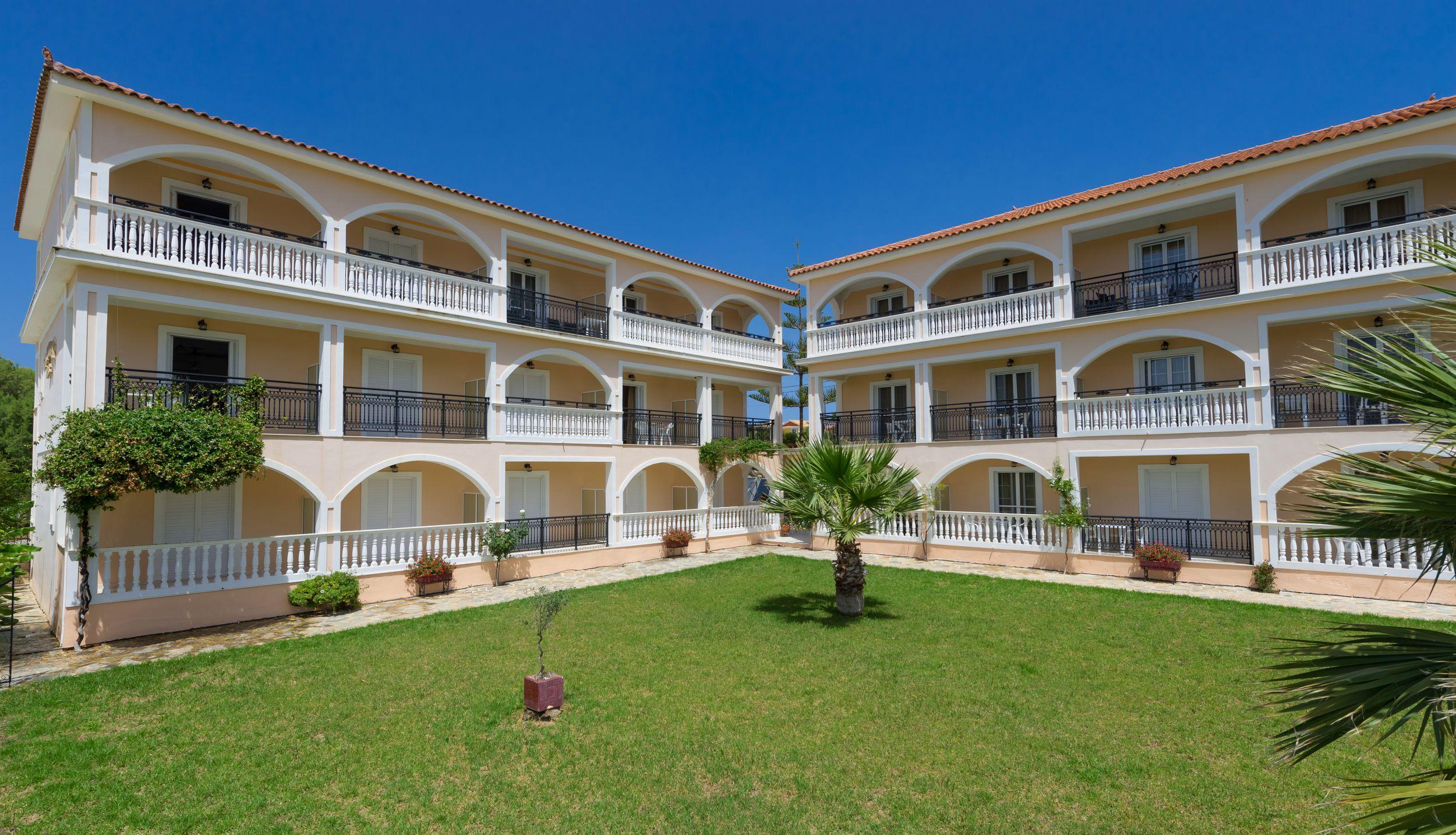 Athina Apartments Zakynthos Town Ngoại thất bức ảnh
