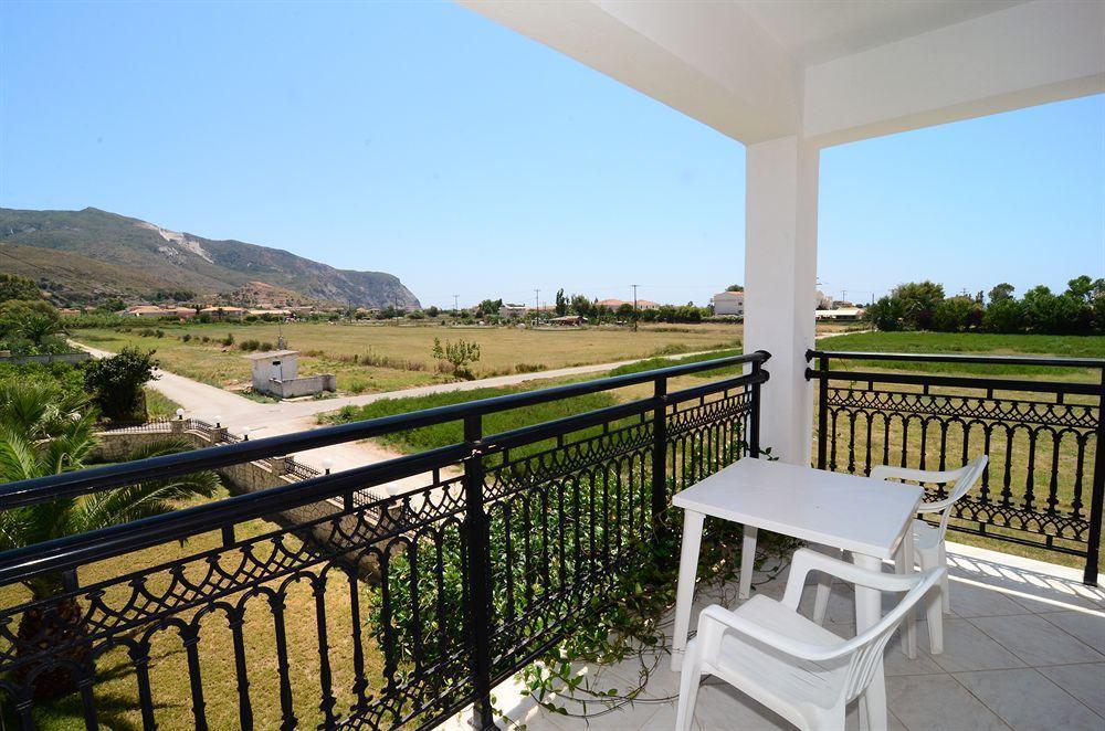 Athina Apartments Zakynthos Town Ngoại thất bức ảnh